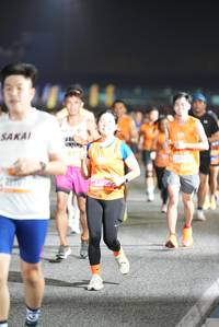 BIB: 21787, 24820
                            <button type="button" onclick="openModal(19606100)" class="btn btn-primary btn-sm float-right btn-popup" data-toggle="modal" data-target=".modal-high-quality">
                        <i class="fas fa-shopping-cart"></i> Add to Cart
                    </button>
                                            <button type="button" onclick="isThisMe(19606100, true)" class="btn btn-success btn-sm float-right btn-popup btn-isme hidden" data-toggle="tooltip" data-placement="bottom" title="นี่คือรูปของคุณใช่ไหม คลิกที่นี่เพื่อเอาเข้าอัลบั้ม">
                        <i class="fas fa-plus"></i> Add to album
                    </button>
                    <button type="button" onclick="isThisMe(19606100, false)" class="btn btn-warning btn-sm float-right btn-popup btn-isnotme hidden">
                        <i class="fas fa-ban"></i> Remove from album
                    </button>